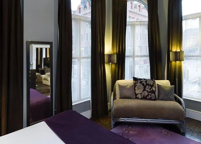 لوشبادز بيت ضيافة مانشستر