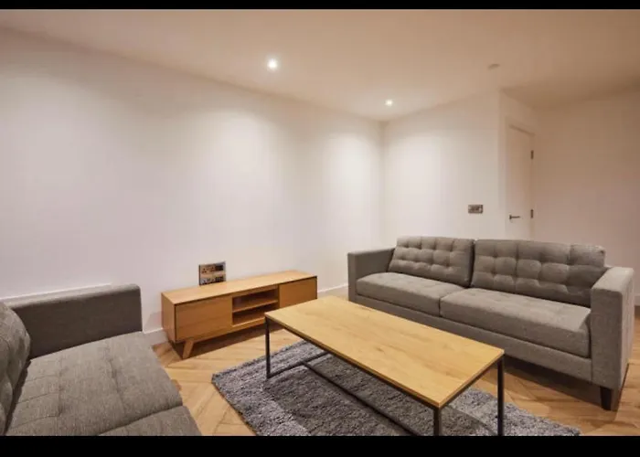 Luxurious Centre 2 Bed 아파트
