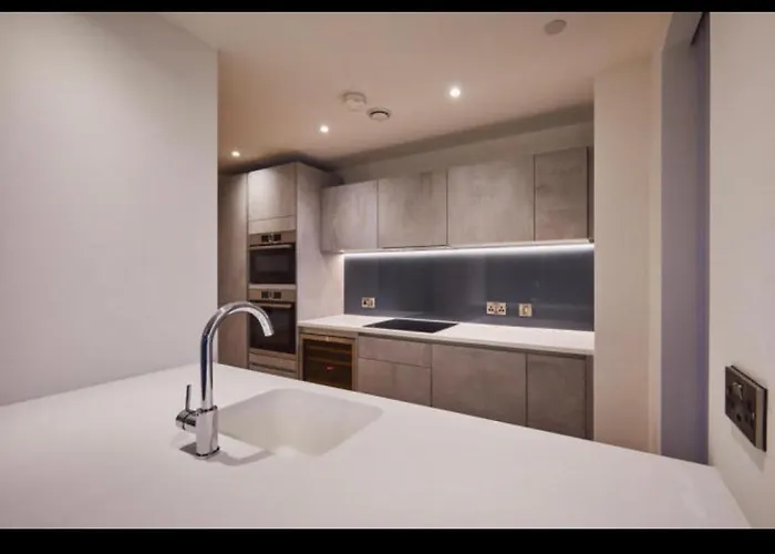 Luxurious Centre 2 Bed