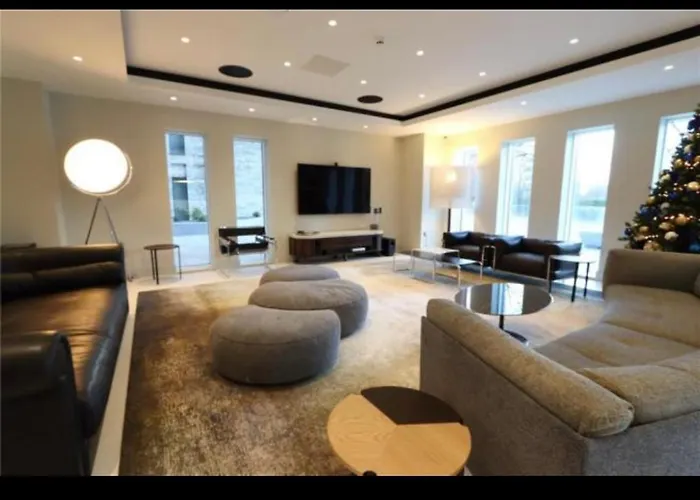 아파트 Luxurious Centre 2 Bed *