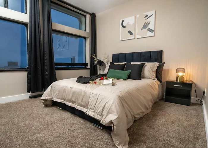 Jpg Tower - 22nd Floor Canal & Views Апартаменты *