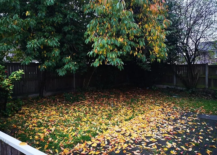 Residential Within Easy Reach Of Town * Manchester