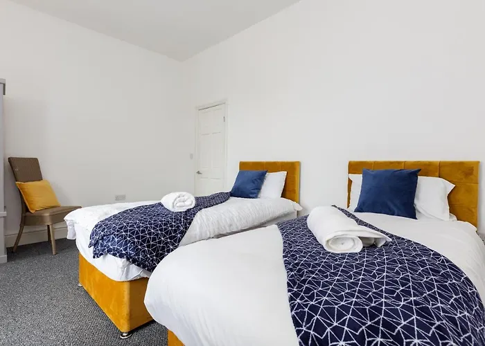 Clayton House - Spacious Near Etihad Stadium 度假居 *