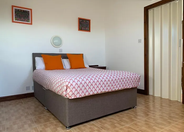 - Free Parking Guest house Manchester