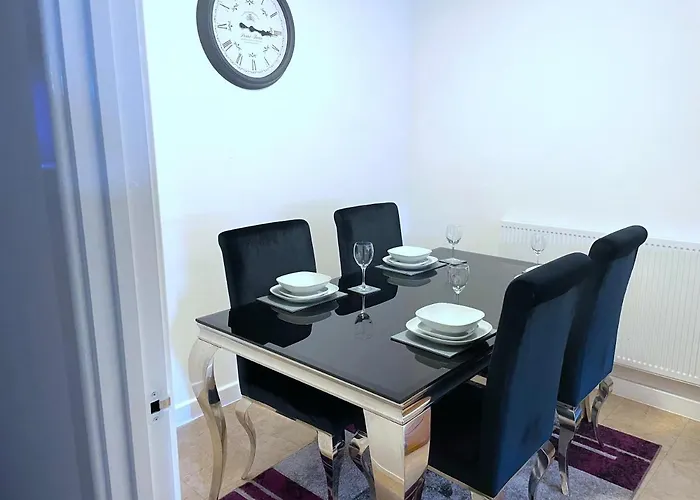 Amersham Park * Manchester