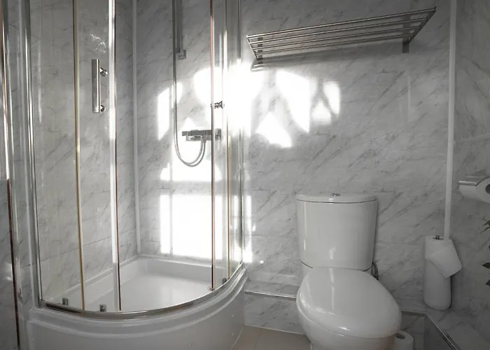 Milverton By Bevolve - Free Parking Hotell