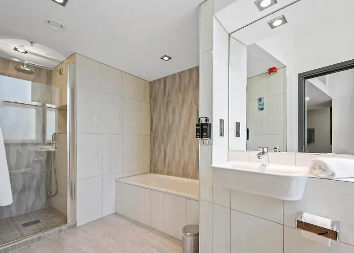 Roomzzz Victoria 4* Μάντσεστερ