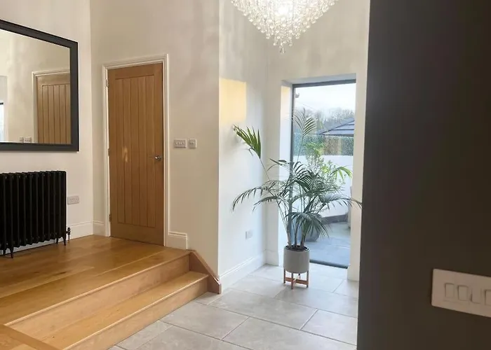 בית נופש Luxury Close To The With Hot Tub & Bbq Fire Pit.