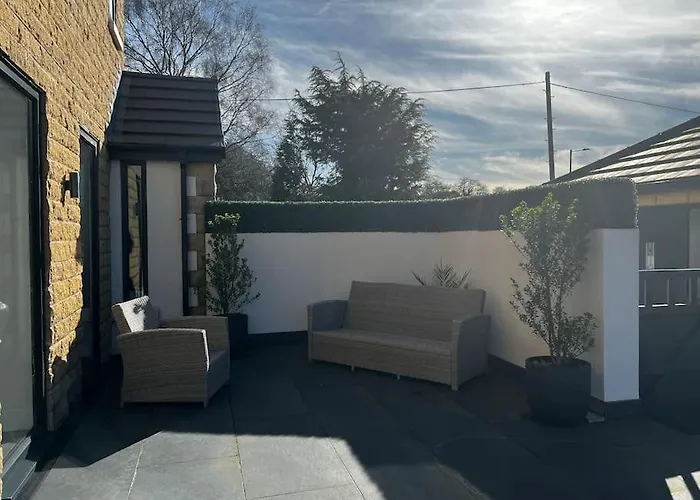 Luxury Close To The With Hot Tub & Bbq Fire Pit. Semesterbostad Manchester