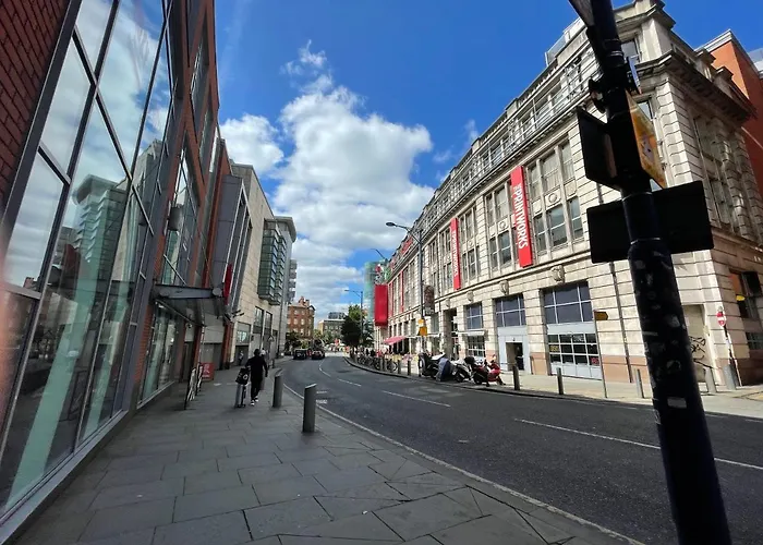 דירה Two Bedrooms Flat - Centre *