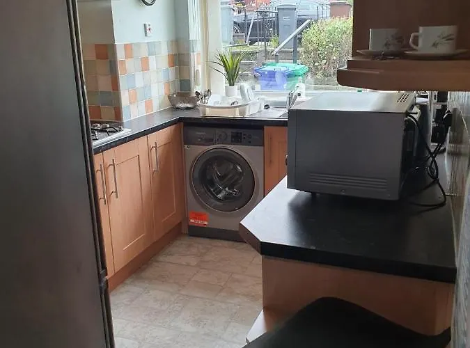 Abimdot Exquisite Pensión *