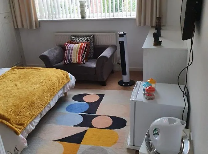 Abimdot Exquisite Pensión *