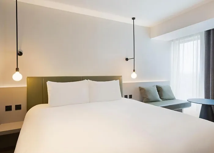 Leonardo Piccadilly Hotel 4*