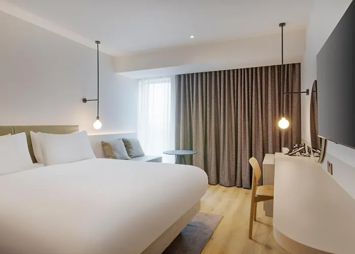 Leonardo Piccadilly Hotel 4*