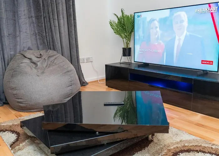 Cosy 2 Bed With Parking Near Piccadilly, Etihad Stadium And Coop Live Sleeps Up To 5 Tatil Evi Manchester