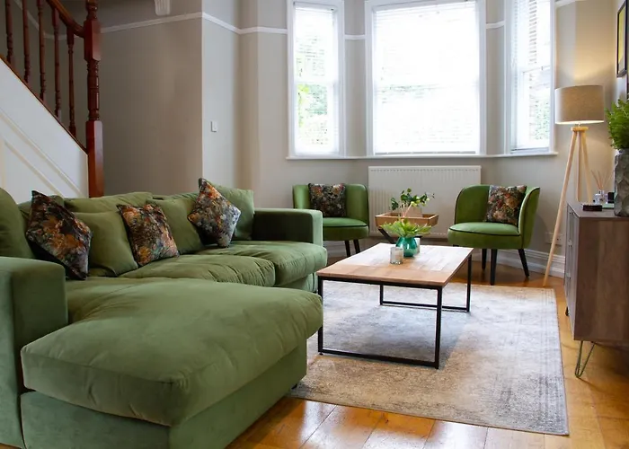 Lock Keepers - Detached House In The 펜션 맨체스터