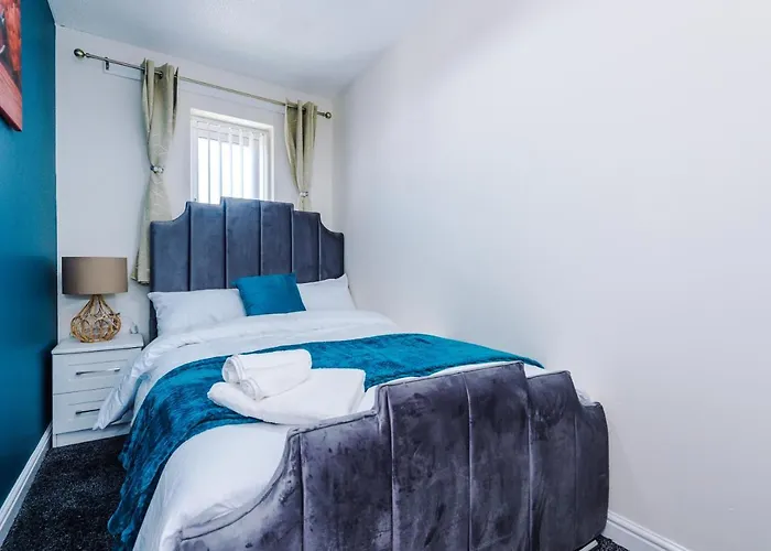 Casa de Férias Stylish 4 Bedroom Close To City Centre