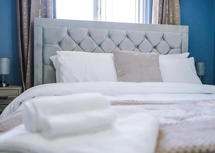 Дом отдыха Stylish 4 Bedroom Close To City Centre