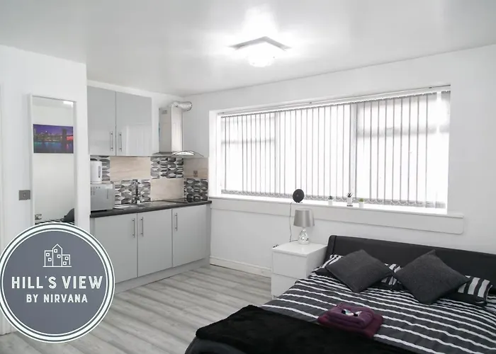 Apartment Hills View