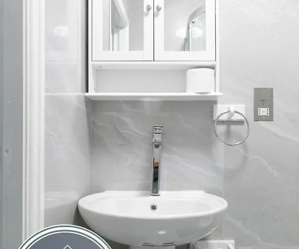 Hills View Manchester