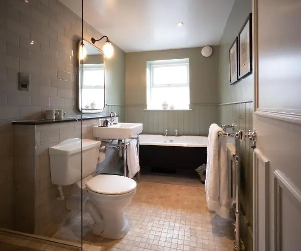 Отель Eleven Didsbury Park Манчестер