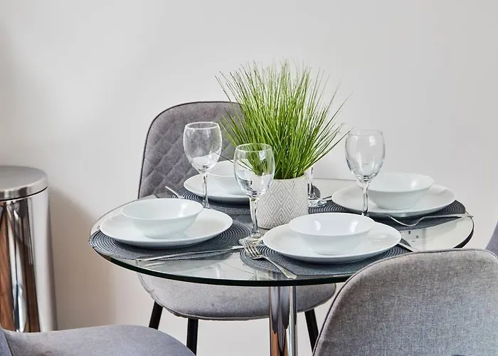 Apartment Gem - Sleeps 6 *