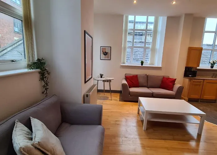 아파트 Spacious, Bright And Airy Centre Flat. Unique Converted Mill.