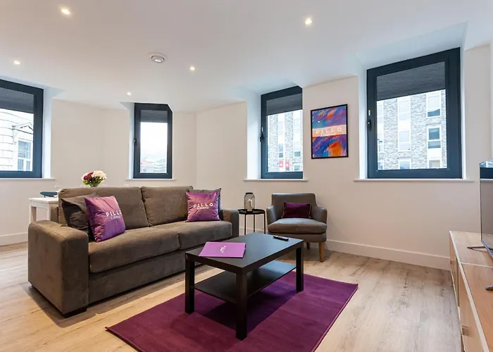 Pillo Serviced - Manchester