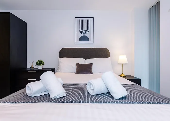 Hilltop Serviced - Piccadilly