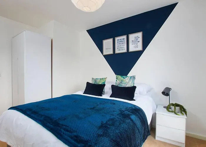 Apartment Gem - Sleeps 6 *