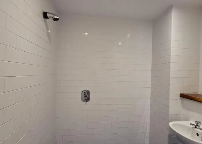 Spacious, Bright And Airy Centre Flat. Unique Converted Mill. 아파트