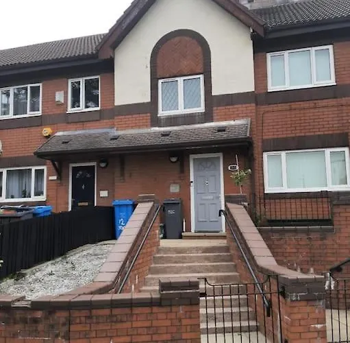 Apartamento Entire Rental, Easy Reach To Etihad Stadium *