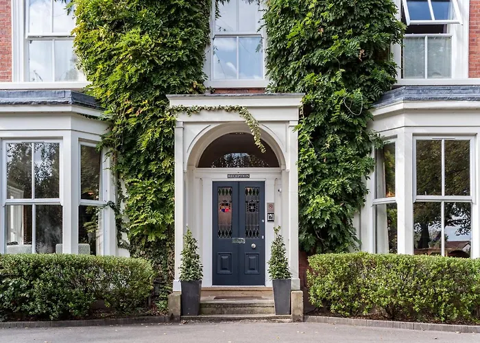 Eleven Didsbury Park 4*