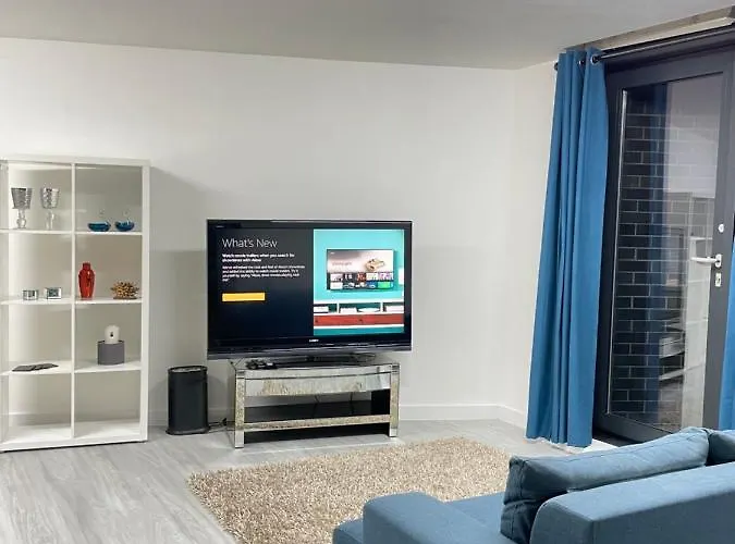 Wharf Premier - Free Private Parking Manchester