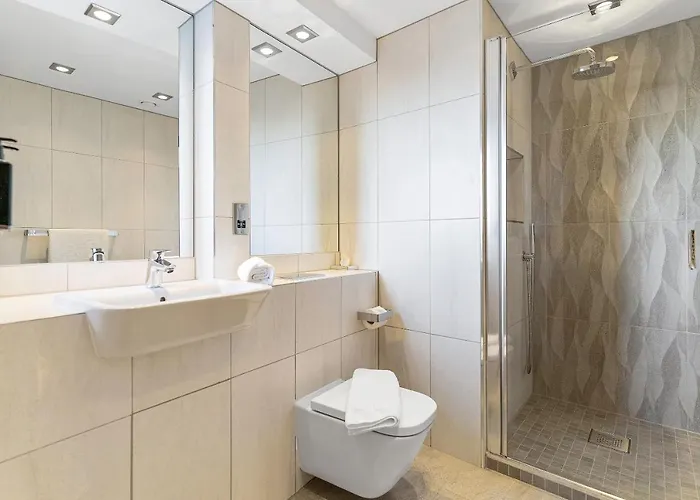 Roomzzz Victoria 4* Μάντσεστερ