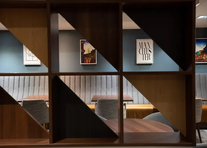 크라운 플라자 시티 센터 4*