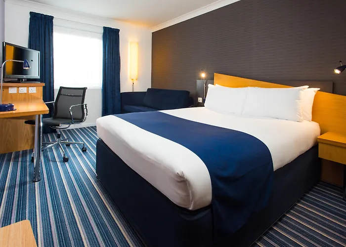 Express East By Ihg 3*