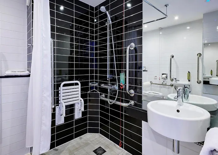 Express Centre Arena By Ihg Hotel Manchester