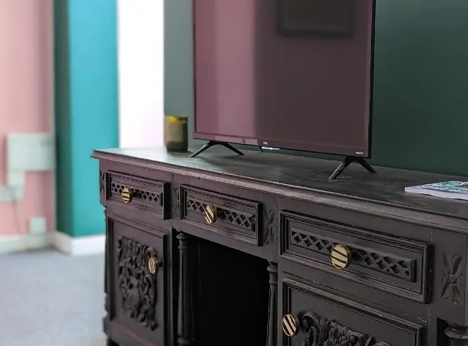 The Hive At 205 * Manchester