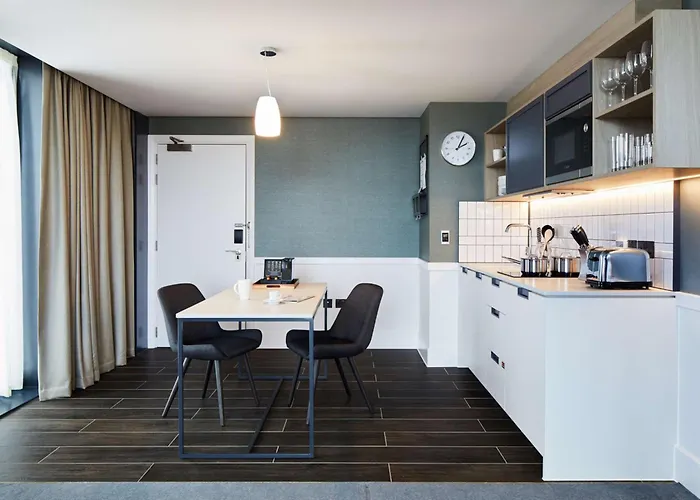 Hyatt House - 아파트호텔 4*