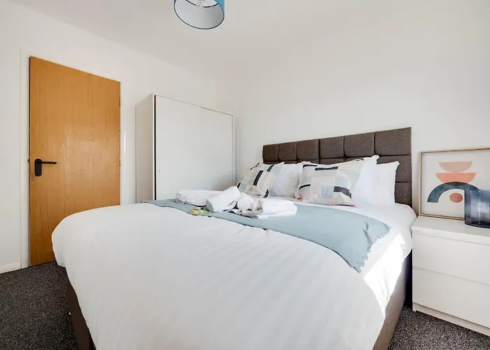 펜션 Pass The Keys Lovely 3 Bedroom Golf Club And Parking 맨체스터