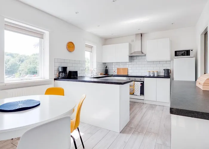 Pass The Keys Lovely 3 Bedroom Golf Club And Parking Holiday home