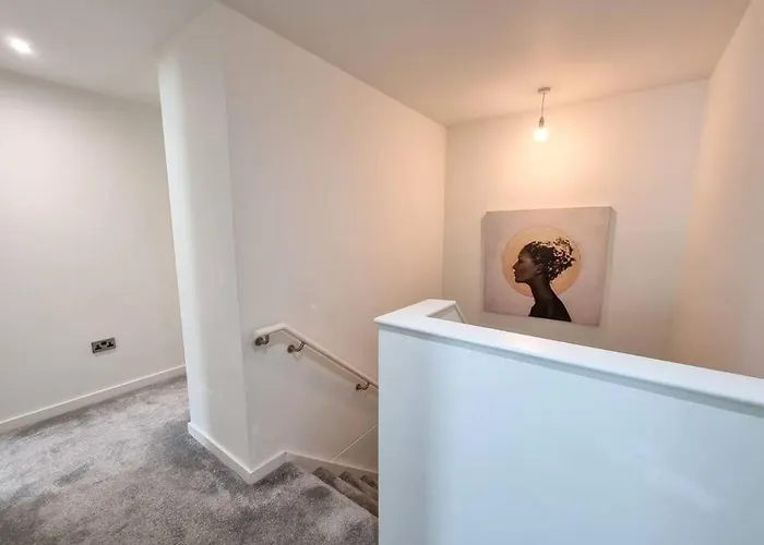 펜션 Luxury Centre Townhouse With Parking 맨체스터