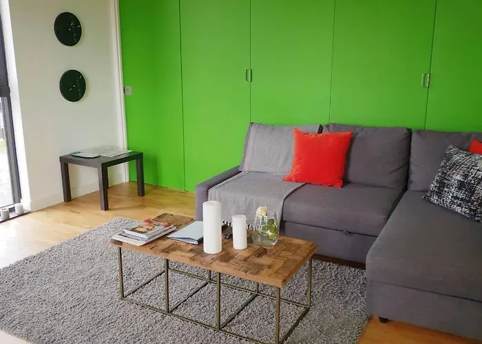 Canalside Flat In Ancoats, Manchester City Centre Manchester