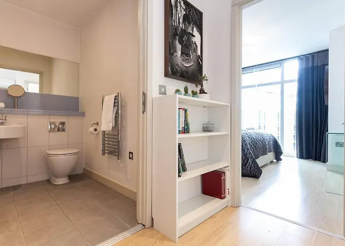 Iconic Luxury * Manchester