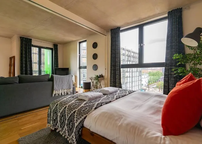 Apartment Canalside Flat In Ancoats, Manchester City Centre Manchester