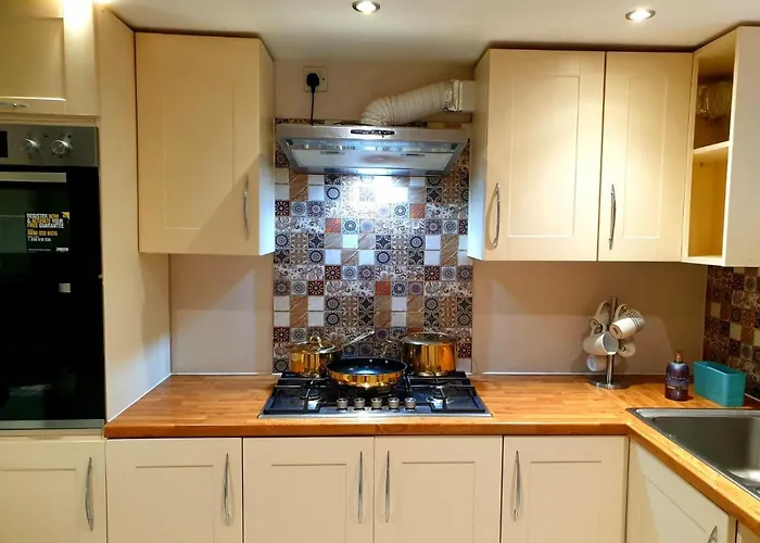 Elegant 2 Bed In Daire