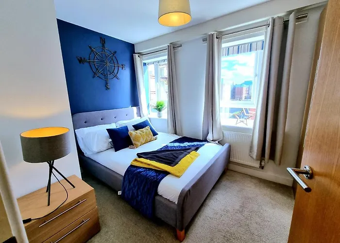 Daire Luxury 2-bedroom Service With Balcony