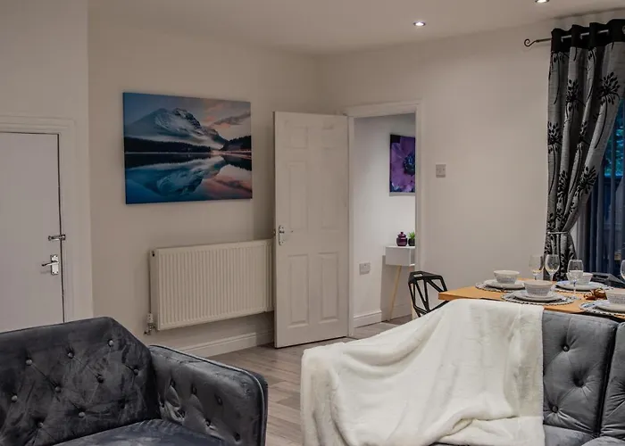 Bv Comfy Spacious 3 Bedroom House At Tatton Street Apartamento *