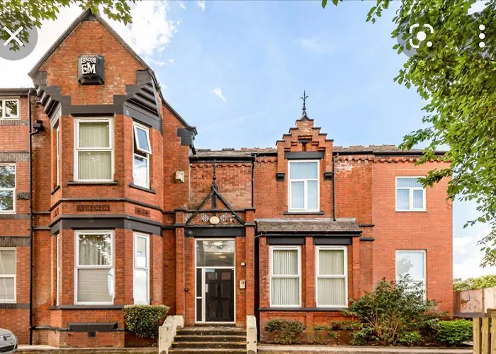 Apartment Lovely 2 Bedroom Flat Near And Train Station Manchester